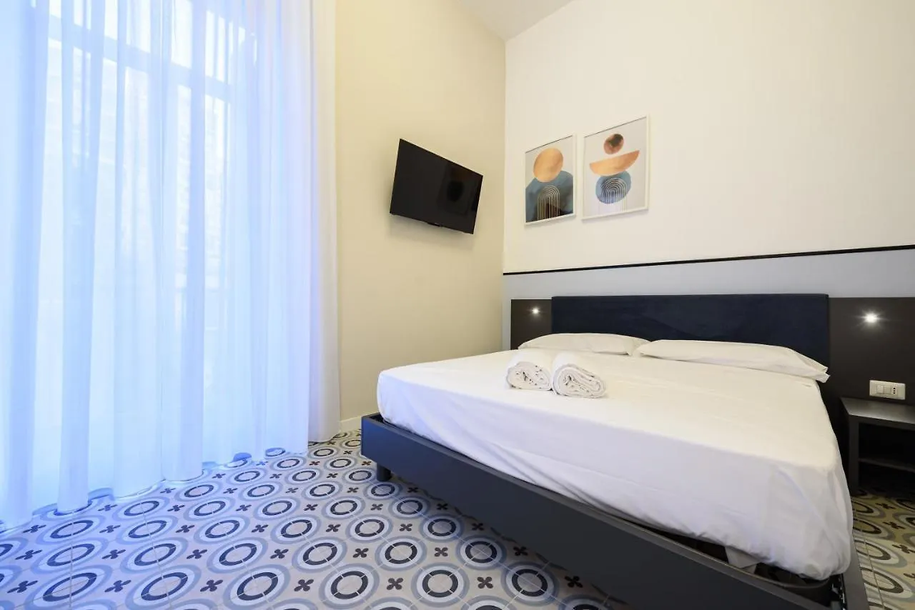 Maria Theresa Rooms & Garden Naples Apartment