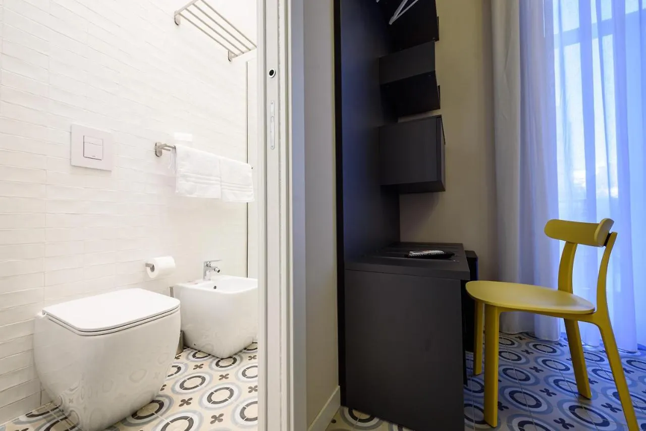 Apartment Maria Theresa Rooms & Garden Naples
