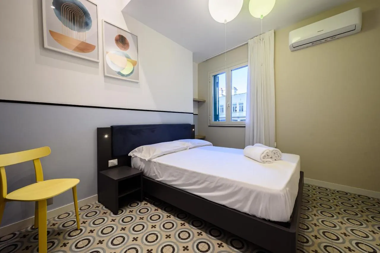 Maria Theresa Rooms & Garden Naples Apartment
