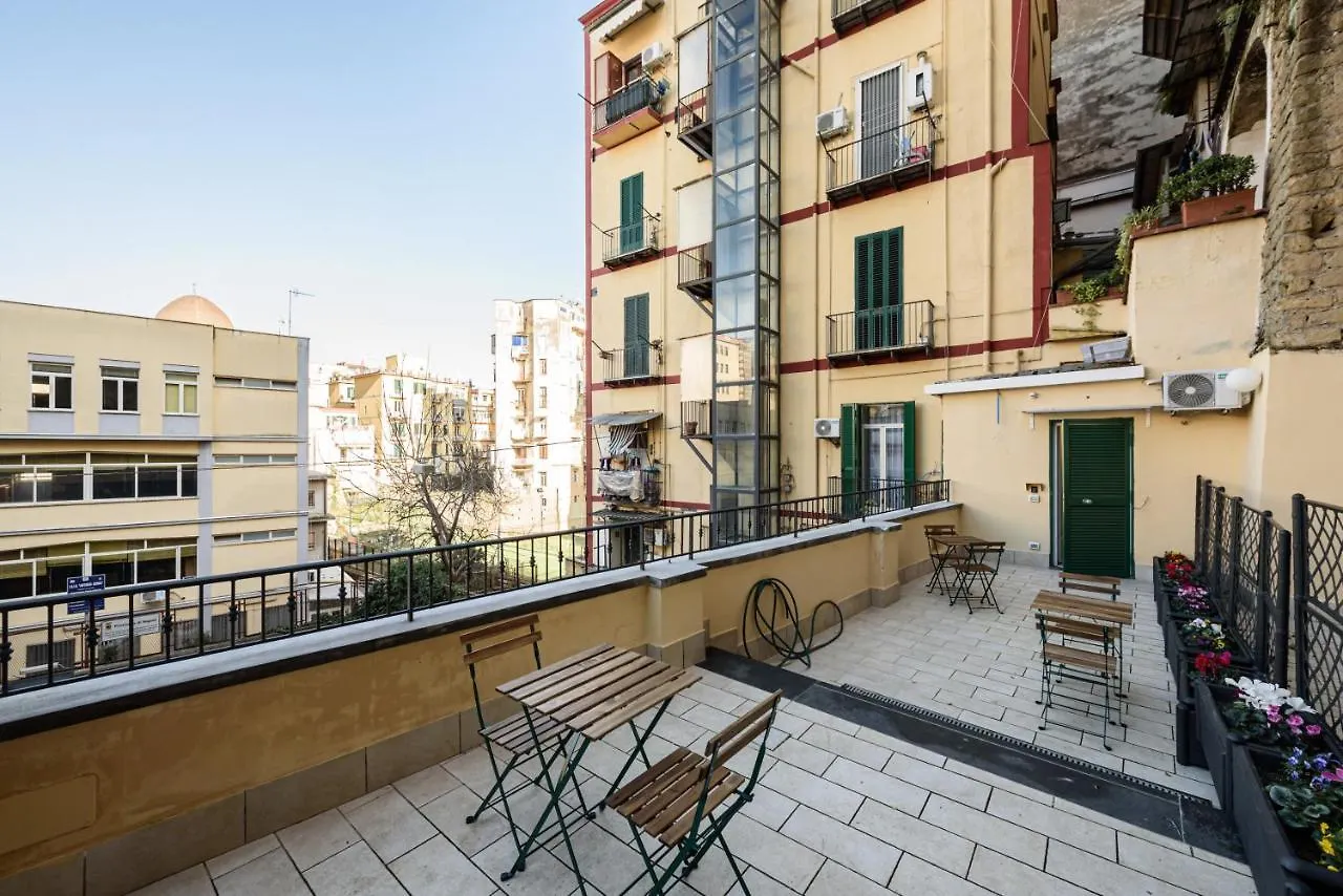 Maria Theresa Rooms & Garden Naples Apartment