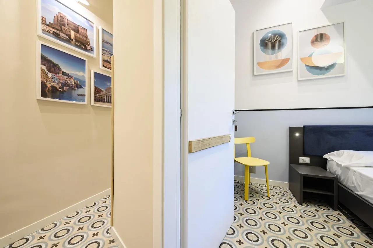 Maria Theresa Rooms & Garden Napoli Italia